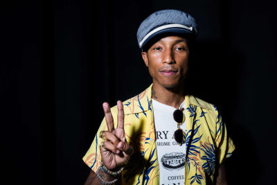 โปสเตอร์ Pharrell Williams ฟาร์เรลล์ วิลเลียมส์ Rapper แร็พเปอร์ Hip Hop ฮิปฮอป Poster ของแต่งบ้าน ของแต่งห้อง โปสเตอร์แต่งห้อง โปสเตอร์ติดผนัง 77poster