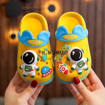 【Candy style】 รองเท้าแตะเด็กฤดูร้อนเวอร์ชั่นเกาหลีและรองเท้าแตะการ์ตูนกันลื่นรองเท้าแตะหัวโต SD5821