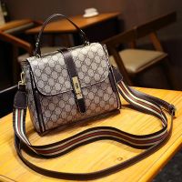 ✌❐ Printing new female bag 2022 han edition web celebrity ins joker inclined shoulder ladies fashion leisure single