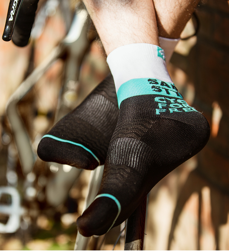 SANTIC MTB Bike Professional Cycling Socks Breathable Outdoor Sport Socks Green 
