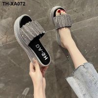 New thick-soled slippers womens fashion all-match outerwear heightened flip-flop sandals 2023 spring and summer rhinestone sandals