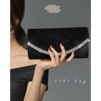 Oiko CLEO CLUTCH กระเป๋าปาร์ตี้ / กระเป๋านําเข้า สําหรับผู้หญิง /