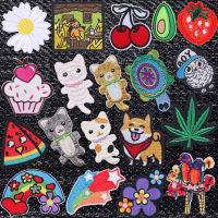 Daisy Maple Leaf Anime Cat Embroidery Patch Clothing Thermoadhesive Patches for Clothes Sewing Diy Badges for T-shirts Appliques Haberdashery