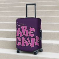 [Koala Travel] Babe Cave Bratz ผ้าคลุมกระเป๋าเดินทางวันหยุดตุ๊กตา Bratz เด็กผู้หญิงอุปกรณ์กระเป๋าเดินทางผ้ายืดตัวป้องกันการล่องเรือ