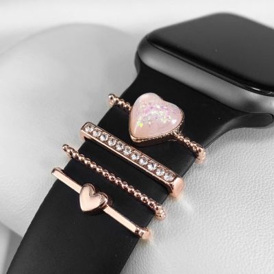 ✥ เสน่ห์โลหะตกแต่งสำหรับสายนาฬิกา Apple 5 ชิ้นแหวนเครื่องประดับเพชรสำหรับ Iwatch Samsung Galaxy Watch Band อุปกรณ์เสริมเล็บ