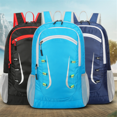 30L ความจุขนาดใหญ่เดินป่า Daypack พร้อมแถบสะท้อนแสง Multi-Storage กระเป๋าน้ำหนักเบากีฬากลางแจ้งพับปีนเขากระเป๋าเดินทาง