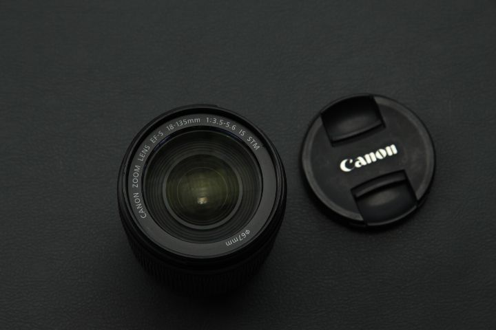 canon-ef-s-18-135mm-f-3-5-5-6-is-stm-สภาพดีมีตำหนิ-รอยกระแทกขอบเลนส์-ใช้งานปรกติ-ทุกระบบ-เลนส์ใส-ไร้รา-ฝ้าโฟกัสไวกันสั่น