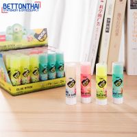 Deli A20900 PVP Glue Stick. กาวแท่ง ขนาด 21 ml สีใส สะดวก ปลอดสารพิษ สำหรับเด็ก ลายการ์ตูน คละสี 1 ชิ้น กาวแท่งPVP กาว