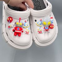 10ชิ้น/เซ็ต Crocs Jibbitz เสน่ห์3D อุลตร้าแมน Aksesoris Sepatu DIY รองเท้าหัวเข็มขัดการ์ตูนดอกไม้ประดับตกแต่งรองเท้าสำหรับ Crocs