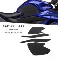 สำหรับยามาฮ่า R25 YZF R3 2019 2020 2021แผ่นรองถังน้ำมันข้างรถมอเตอร์ไซค์สติกเกอร์ปลอกปกป้องเข่าแผ่นกันกระแทกที่ยึดเข่า