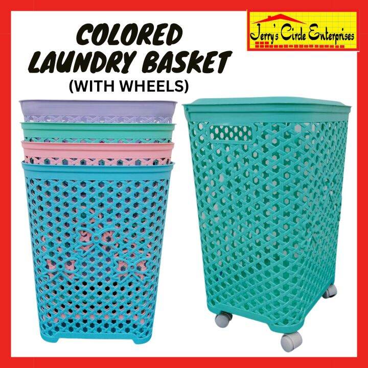 PLASTIC RATTAN LAUNDRY BASKET WITH COVER AND WITH WHEELS / RATTAN