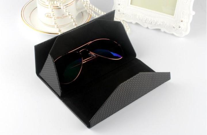 กล่องแว่นตา-พับได้-แถมฟรีผ้าเช็ดแว่น-สีดำ-ลายเคฟล่า-กล่องเก็บแว่นตา-กล่องเก็บแว่นกันแดด