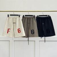 FEAR OF GOD FG ขนพิมพ์ลายสายหลัก FG ไฮสตรีทแฟชั่นแบบหลวมสไตล์ฮ่องกงกางเกงขาสั้นสำหรับทั้งหญิงและชาย