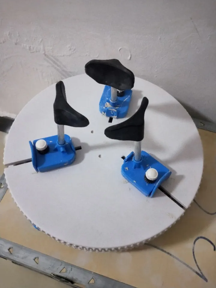 Adjustable Ceramic & Pottery Turntable Clamp