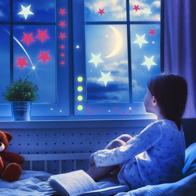 [24 Home Accessories] 3D Luminous Stars Dots สติ๊กเกอร์ติดผนังสำหรับห้องนอนเด็กตกแต่งบ้าน Glow In The Dark Moon Decal เรืองแสง DIY สติกเกอร์