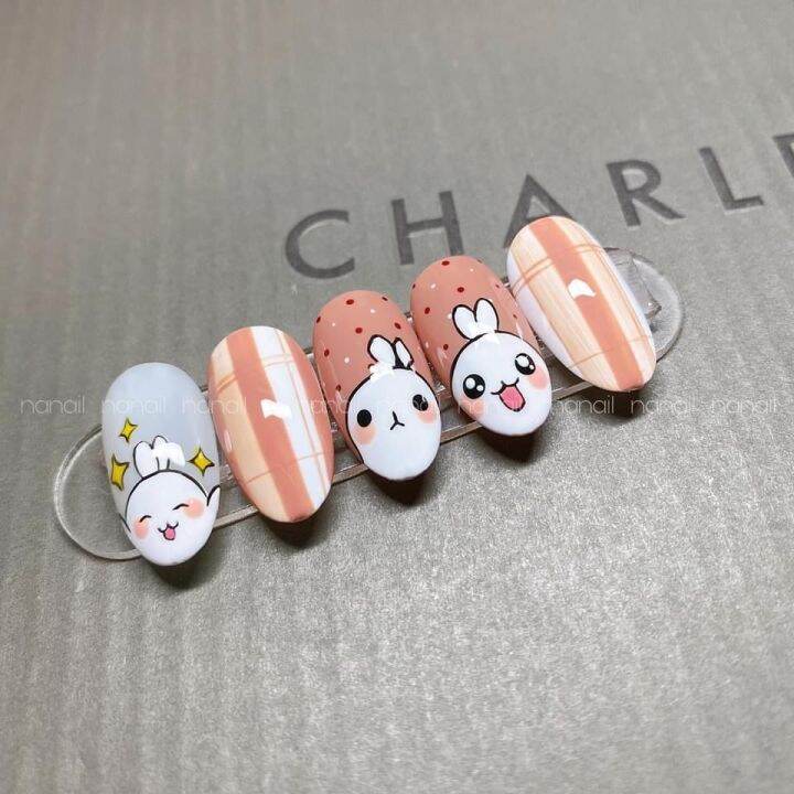 Nail Box Cute Siêu Xinh 2024: Hộp đựng móng tay dễ thương, siêu xinh sẽ trở thành một phần không thể thiếu trong bộ sưu tập đồ làm đẹp của bạn. Thiết kế đơn giản nhưng đầy sáng tạo, chất liệu cao cấp, đa dạng mẫu mã sẽ giúp bạn luôn có một lựa chọn phù hợp với phong cách của mình.