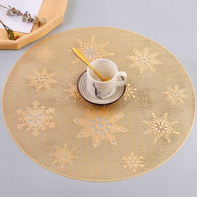 38cm Round Christmas Snowflake Hollow Placemat Household Non-Slip Heat Insulation Pad Hotel Table Mat Xmas Party Decor