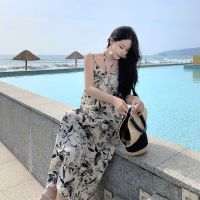 Black female floral dress summer French ink skirt with shoulder-straps senior feeling restoring ancient ways the seaside holiday skirt