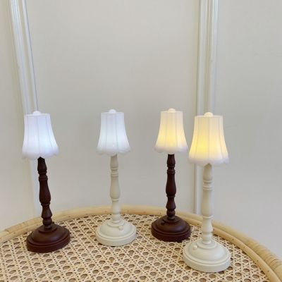 DFDSA Home Decor LED Vintage Retro Table Lamp Night Light Room Ornaments Bedside Lighting