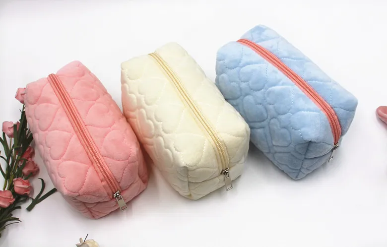 Ladies Winter Mini Cute Heart Pattern Fluffy Cosmetic Bag Women