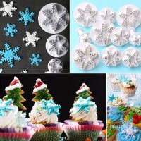 【Ready Stock】 ¤ஐ C14 Christmas Snowflake Cookies Biscuit Mold Fondant Sugarcraft Plunger Cutters Xams Snow Cupcake Cake Decorating Tool