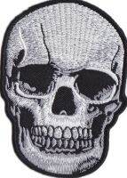 iron on patch Embroidery cool silver Skull Biker 10x7.5cm กะโหลกเงิน ผี โปรโมชั่น ตัวรีด เย็บติดผ้าประเทศไทย โลโก้ปัก มีกาวสำหรับรีด ตกแต่งเสื้อผ้า