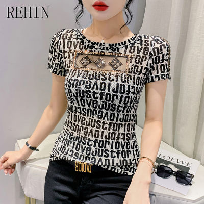 REHIN เสื้อยืดแขนสั้นทรงสี่เหลี่ยมกลวงสำหรับผู้หญิง,เสื้อลูกไม้ปักลายอักษรยอดนิยมเสื้อ M-3XL เข้ารูปพอดีฤดูร้อน