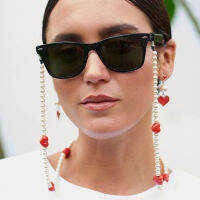 Classic Fashion Acrylic Pearl Jewelry High-end Elegant Little Red Heart Ladies Glasses Hanging Chain Mothers Day Gift