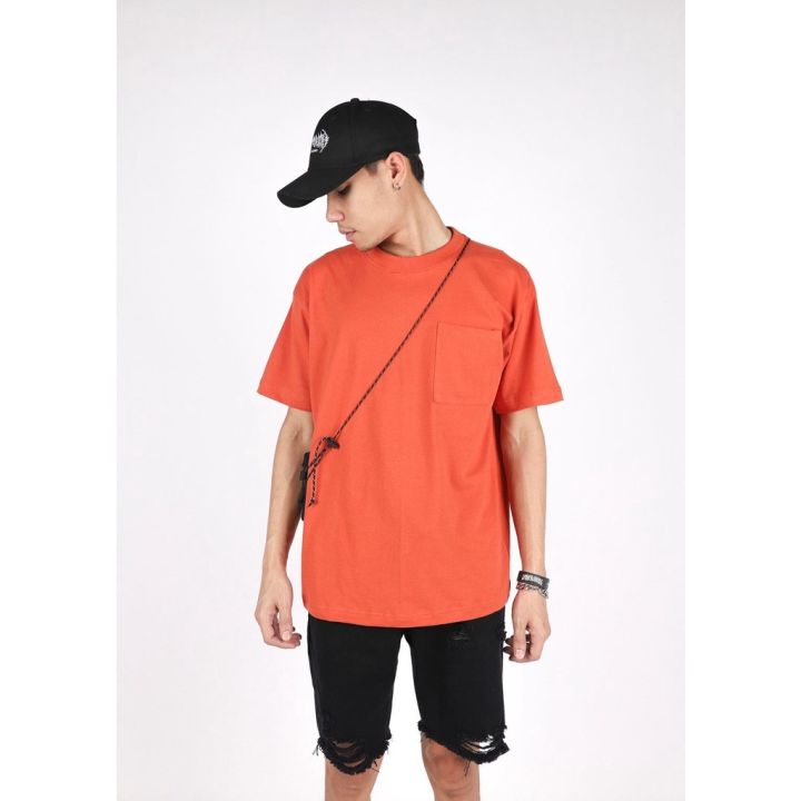 dsl001-เสื้อยืดผู้ชาย-เสื้อยืดโอเวอร์ไซต์-กระเป๋าอกซ้าย-ผ้าcotton-รุ่นยอดนิยม-เสื้อผู้ชายเท่ๆ-เสื้อผู้ชายวัยรุ่น