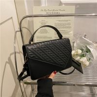 ☄☑ The new summer 2022 contracted brim tide female bag shoulder inclined shoulder bag han edition portable retro fashionpackage