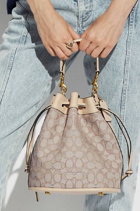 coach-field-bucket-bag-in-signature-chambray-coach-c4693