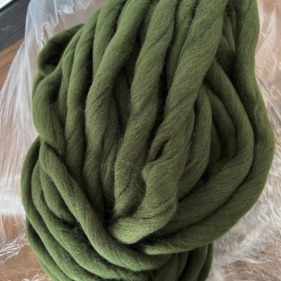 250g 36M Super Thick Natural Merino Wool Chunky Yarn Felt Wool Roving Yarn for Spinning Hand Knitting Spin Yarn Winter Warm
