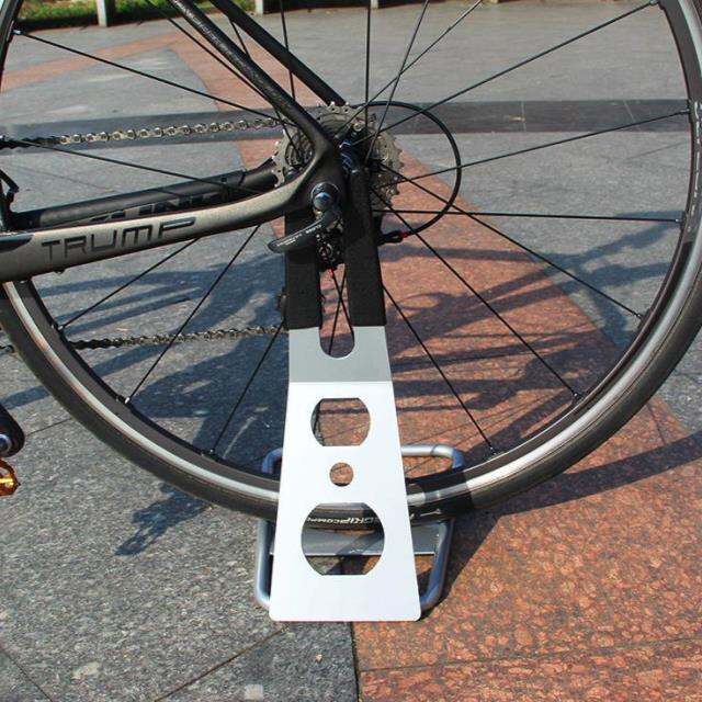 rear hub bike stand