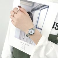 【Hot Sale】 Ins watch female chic simple Korean version retro literature and art vintage college style dial waterproof chain