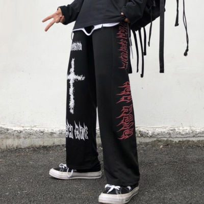 กางเกงแบบกอธิคผู้ชายญี่ปุ่นกางเกงวอร์มลำลองกราฟฟิตีอะนิเมะพังก์ฮิปปี้กว้างกางเกงขายาวฮาราจูกุไฮสตรีท