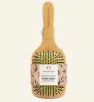 THE BODY SHOP BAMBOO LARGE PADDLE HAIRBRUSH เดอะบอดี้ ช็อป แบมบู หวี ออร์แกนิค