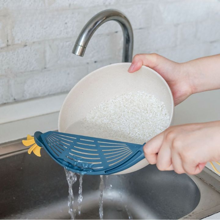 แปรงพลาสติกแขวนสะดวกอุปกรณ์ครัวที่สร้างสรรค์ล้างข้าวเครื่องล้างข้าวที่ไม่เป็นอันตราย