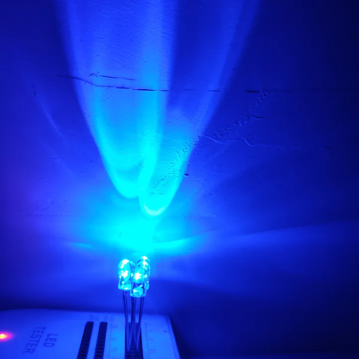 50pcs LED Diodes Blue Candle Flashing LED 5mm Flicker Blue Diodo 5mm