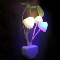 ● Novelty Mushroom Fungus Night Light EU US Plug Light Sensor 220V 3 LED Colorful Mushroom Lamp Led Night Lights