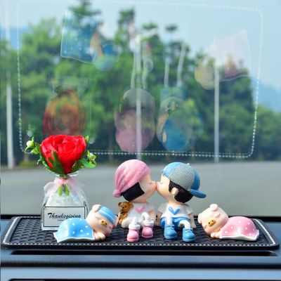 The car accessories penjing lovers kiss creative automobile perfume supplies automotive accessories car high-grade goddess