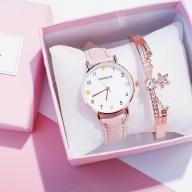 (Tặng kèm hộp và pin đồng hồ) Đồng hồ thời trang nữ Candycat mặt hoa dây da nhung cực đẹp V782 thumbnail