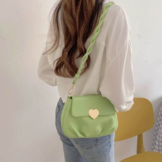 กระเป๋าถือออกแบบเฉพาะกลุ่มผู้หญิงกระเป๋าหนังนุ่มมะฮอกกานีจีบกระเป๋ากลมเล็ก-2023-แฟชั่นใหม่กระเป๋าสะพายข้างเดียว