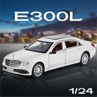 【RUM】โมเดลรถยนต์ สเกล 1:24 Benz E300L อัลลอย พร้อมเสียง ของเล่นสําหรับเด็กผู้ชาย วันเกิด เก็บสะสม