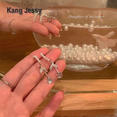 Kang Jessy 925 ต่างหูมุกหางปลาแบบเข็มเงินสำหรับผู้หญิงต่างหูแบบหรูหราเบาๆดีไซน์เฉพาะกลุ่มเครื่องประดับต่างหูแบบมีคุณภาพสูง