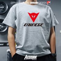 เสื้อยืดแขนสั้น ผ้าฝ้าย พิมพ์ลาย Attitude Motorcycle Racing Dennis สําหรับขี่จักรยาน ผ้าฝ้ายแท้S-5XL