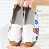 CODtianjia6731 Women Leather Shoes Loafers Printing Flowers Plus Size 35-42 43 44 Soft womens flat shoes