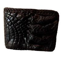 "เชิญเยี่ยมชมได้ที่ร้าน Thai Complex" Crocodile Foot  Brown Leather กระเป๋าหนังจอระเข้แท้ สุดเทห์ สุดประมาน เป็นนิ้วเท้าจอระเข้ เป็นทีนิยมมาก ในอเมริกา และ ยุโรป   Genuine Crocodile Foot