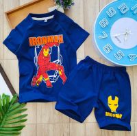 [2IKidsClothes] ชุดเซ็ตเด็ก งานสกรีนลายการ์ตูน ลาย ไอร่อนแมน สีกรม (เสื้อยืดแขนสั้น + กางเกงขาสั้นตีแถบ) น่ารักมาก เท่ห์มาก เนื้อผ้า Cotton100%