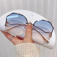 ☜ Luxury Sunglasses Women Rimless Fashion Glasses Shades Vendors Vasos Decorativos Oculos De Sol Feminino Lunette De Soleil Femme