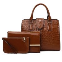 [COD] Womens bag 2021 new fashion crocodile atmosphere mothers three-piece set mother-in-law one-shoulder portable messenger